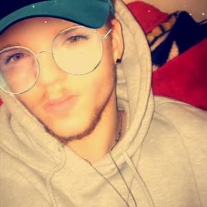 Meet your Posher, Buddy